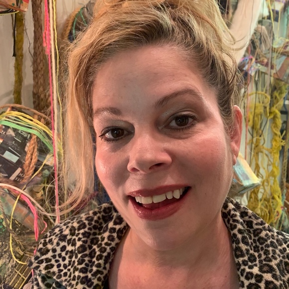 Meet your Posher, Lee - Picture 1 of 1